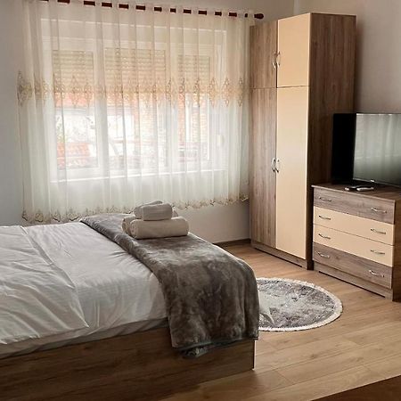 Driteza Hotel Korce Eksteriør billede